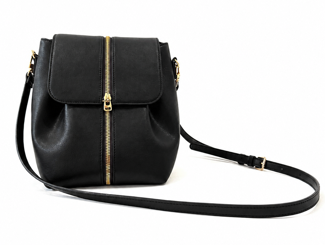 Interchangeable Noire Black Crossbody/Backpack
