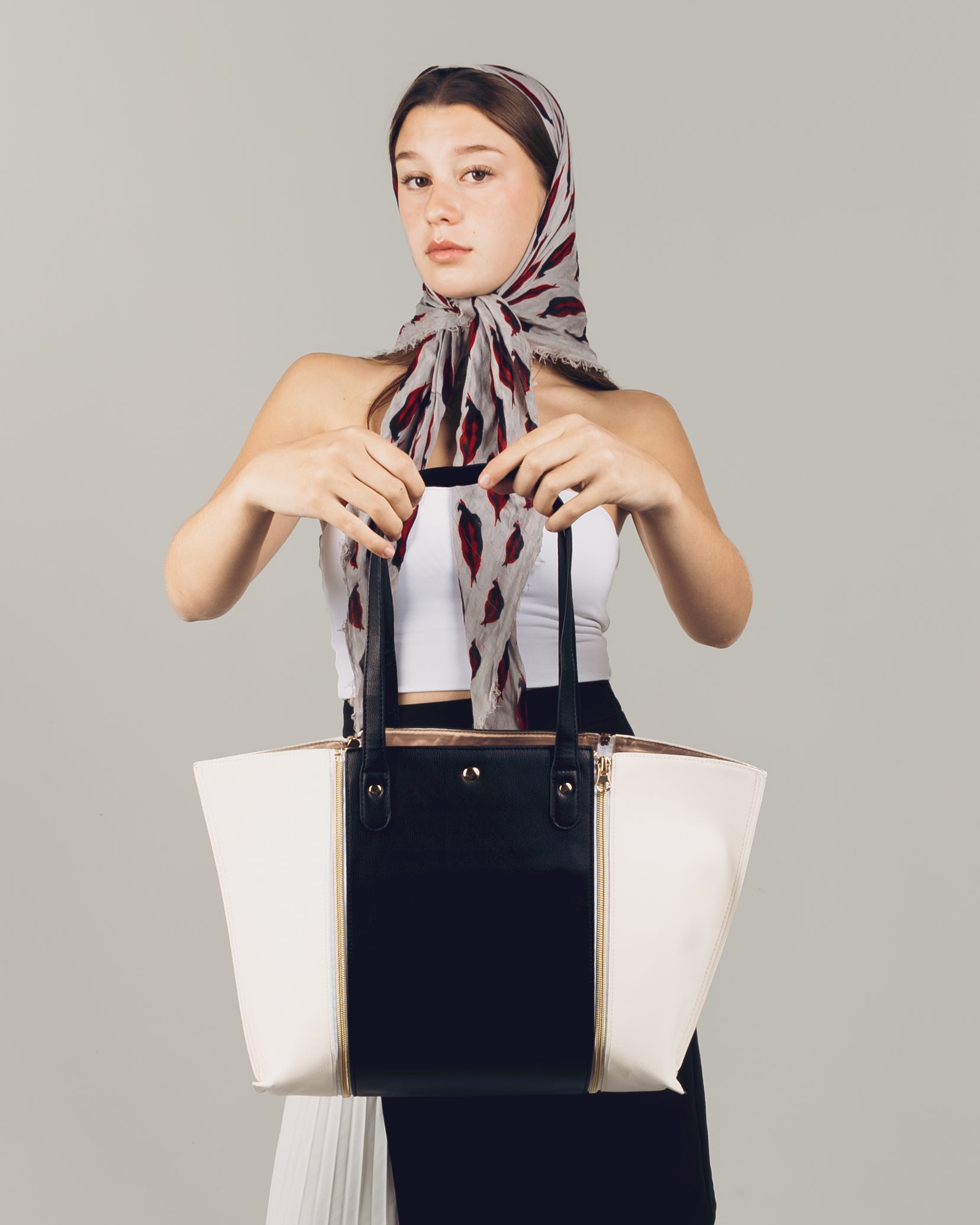 ED-Tote-Black Middle / White sides